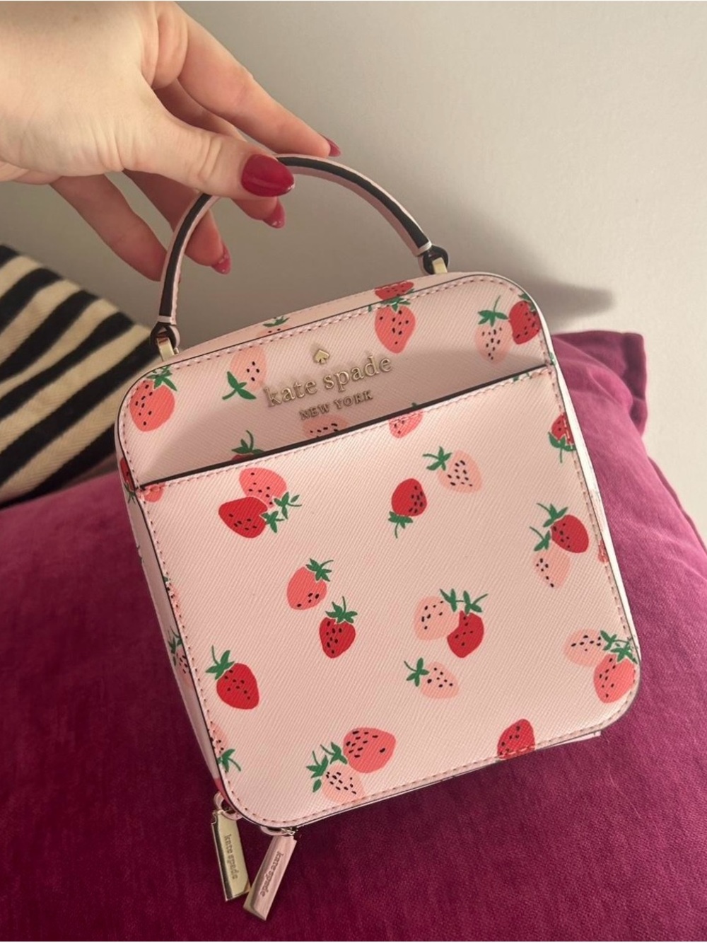 NEVER WORN - Kate Spade Limited Edition Strawberry Crossbody 🍓🩷🍰